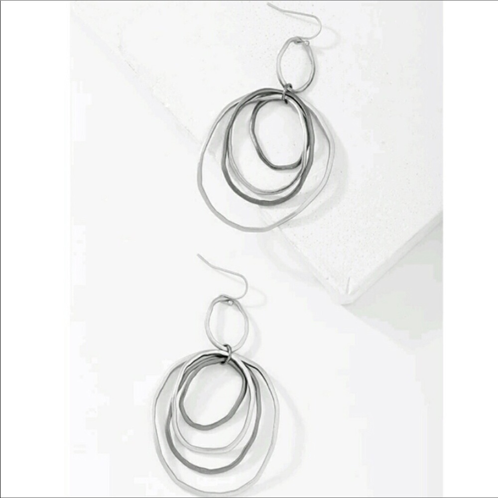 $$ FIRM Two Toned Hammered Dangle Earrings Silver - Picture 4 of 5